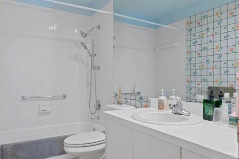 Villa ou maison à vendre à Spring Hill, Floride: 2 chambres, 165.46 m2 № 1612835 - photo 26