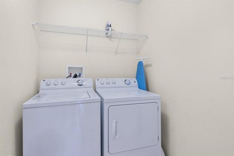 Villa ou maison à louer à Davenport, Floride: 2 chambres, 130.9 m2 № 2399113 - photo 10