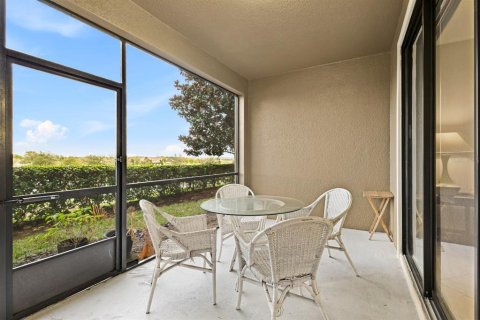 Villa ou maison à louer à Davenport, Floride: 2 chambres, 130.9 m2 № 2399113 - photo 5