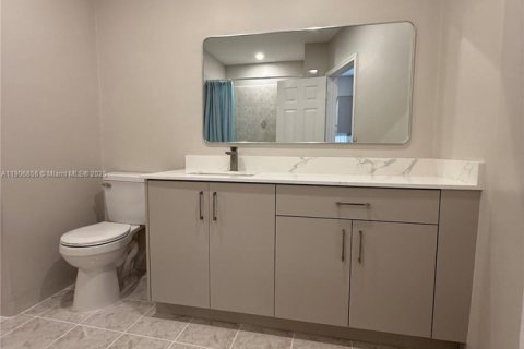 Villa ou maison à vendre à Hialeah, Floride: 3 chambres, 118.45 m2 № 1964014 - photo 18
