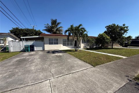 Villa ou maison à vendre à Hialeah, Floride: 3 chambres, 118.45 m2 № 1964014 - photo 6