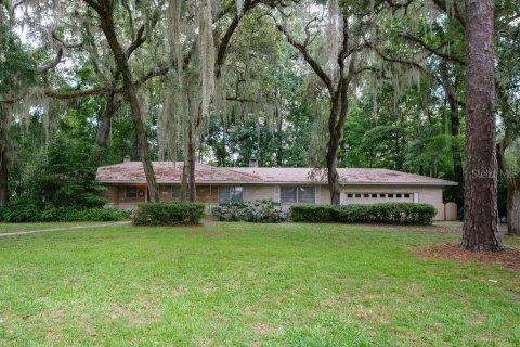House in Gainesville, Florida 4 bedrooms, 204.38 sq.m. № 2366666