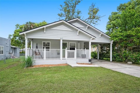 House in Lakeland, Florida 3 bedrooms, 155.24 sq.m. № 2287785