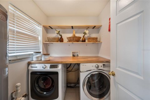 House in Lakeland, Florida 3 bedrooms, 155.24 sq.m. № 2287785 - photo 27