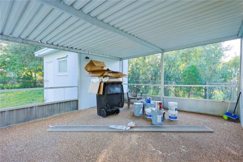 Villa ou maison à vendre à North Miami, Floride: 2 chambres, 142.7 m2 № 1970191 - photo 18