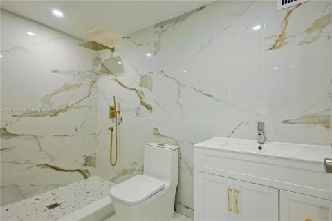 Villa ou maison à vendre à North Miami, Floride: 2 chambres, 142.7 m2 № 1970191 - photo 14