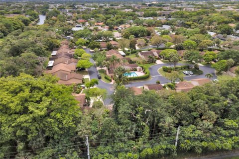 House in Coconut Creek, Florida 2 bedrooms, 119.57 sq.m. № 2064720 - photo 19