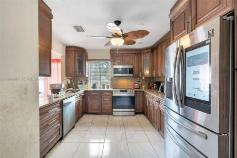 House in Coconut Creek, Florida 2 bedrooms, 119.57 sq.m. № 2064720 - photo 9