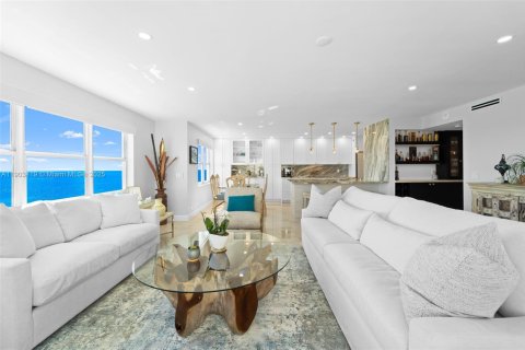 Купить кондоминиум в Помпано-Бич, Флорида 3 спальни, 148.64м2, № 1954400 - фото 9