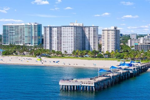Купить кондоминиум в Помпано-Бич, Флорида 3 спальни, 148.64м2, № 1954400 - фото 22