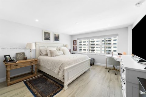 Купить кондоминиум в Помпано-Бич, Флорида 3 спальни, 148.64м2, № 1954400 - фото 13