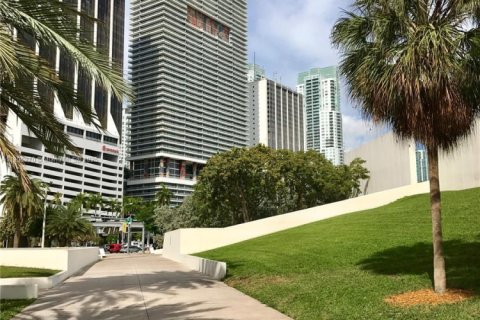 Condo in Miami, Florida  № 1956623 - photo 19
