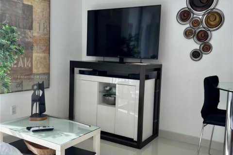 Copropriété à louer à Miami, Floride: 52.68 m2 № 1956623 - photo 4