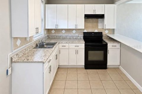Appartement à louer à Tampa, Floride: 1 chambre, 60.39 m2 № 2425331 - photo 2