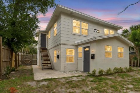 Immobilier commercial à Saint Petersburg, Floride 4 chambres, 134.71 m2 № 2095113