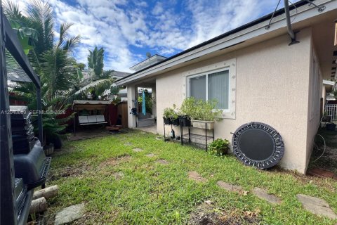 Casa en venta en Homestead, Florida, 3 dormitorios, 128.76 m2 № 2278240 - foto 12