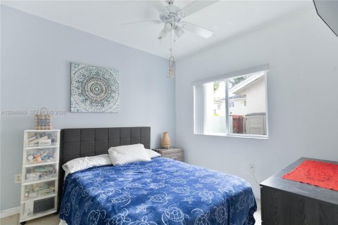 Casa en venta en Homestead, Florida, 3 dormitorios, 128.76 m2 № 2278240 - foto 3
