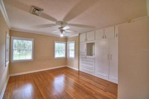 House in Haines City, Florida 3 bedrooms, 209.03 sq.m. № 1894173 - photo 29