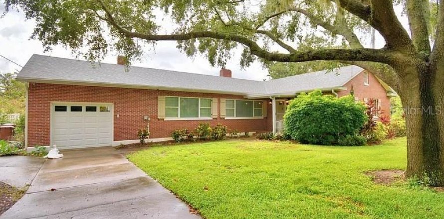 Casa en Haines City, Florida 3 dormitorios, 209.03 m2 № 1894173