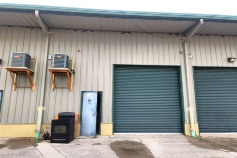 Commercial property in Haines City, Florida 141.4 sq.m. № 2197453 - photo 12