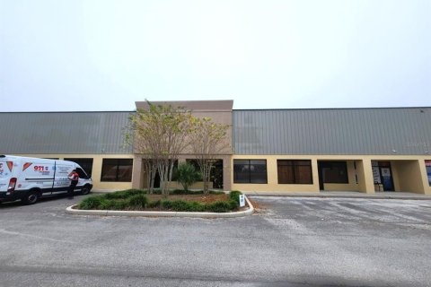 Commercial property in Haines City, Florida 141.4 sq.m. № 2197453