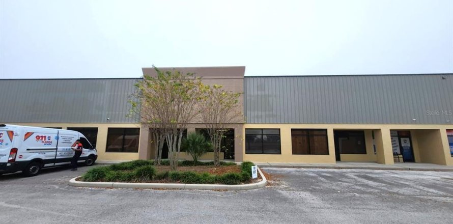 Commercial property in Haines City, Florida 141.4 sq.m. № 2197453