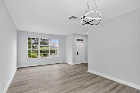 Casa en venta en Orlando, Florida, 4 dormitorios, 277.78 m2 № 1916186 - foto 4