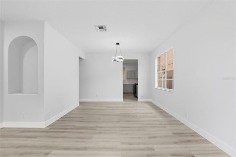 Casa en venta en Orlando, Florida, 4 dormitorios, 277.78 m2 № 1916186 - foto 6