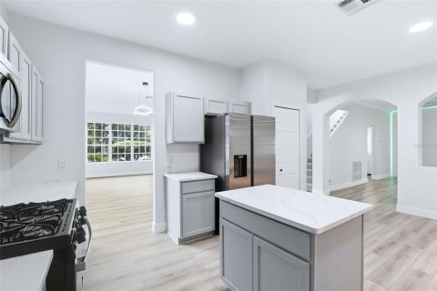 Casa en venta en Orlando, Florida, 4 dormitorios, 277.78 m2 № 1916186 - foto 12