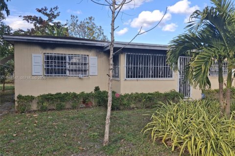 Купить виллу или дом в Майами, Флорида 154.87м2, № 2050503 - фото 20