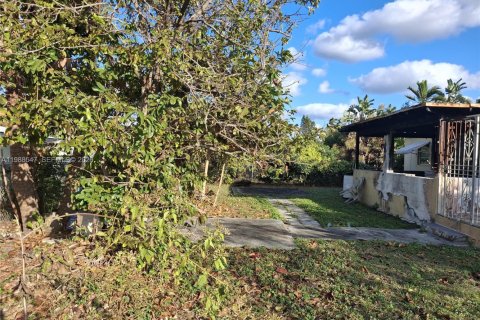 Купить виллу или дом в Майами, Флорида 154.87м2, № 2050503 - фото 7