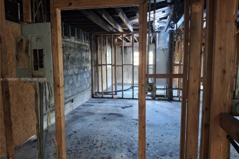 Купить виллу или дом в Майами, Флорида 154.87м2, № 2050503 - фото 9