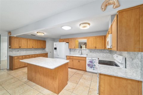 House in Ocala, Florida 2 bedrooms, 143.16 sq.m. № 1796046 - photo 27