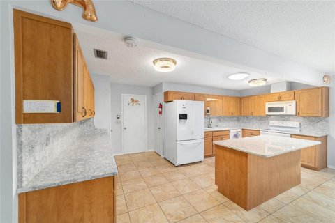 House in Ocala, Florida 2 bedrooms, 143.16 sq.m. № 1796046 - photo 26