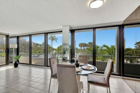 Condo in Riviera Beach, Florida, 2 bedrooms № 2081989 - photo 7