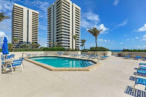 Condo in Riviera Beach, Florida, 2 bedrooms № 2081989 - photo 29