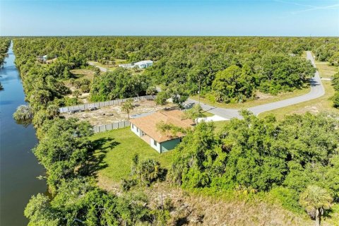 Casa en venta en Port Charlotte, Florida, 3 dormitorios, 154.22 m2 № 1114533 - foto 2