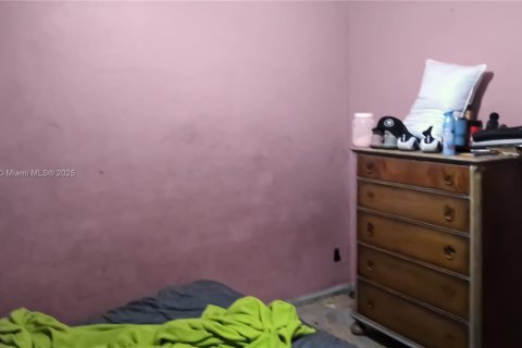 House in Miami, Florida 3 bedrooms, 82.5 sq.m. № 2026083 - photo 27