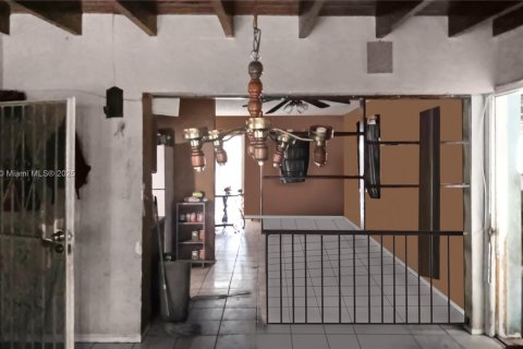 House in Miami, Florida 3 bedrooms, 82.5 sq.m. № 2026083 - photo 13