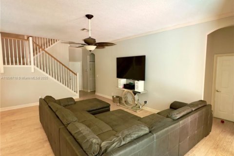 House in Jupiter, Florida 5 bedrooms, 305.28 sq.m. № 1821644 - photo 10