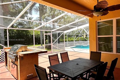 House in Jupiter, Florida 5 bedrooms, 305.28 sq.m. № 1821644 - photo 5