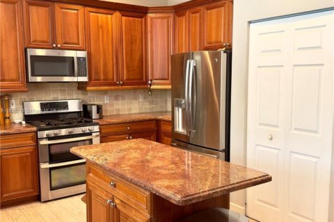 House in Jupiter, Florida 5 bedrooms, 305.28 sq.m. № 1821644 - photo 7