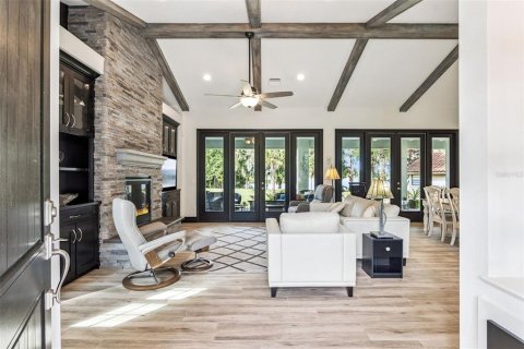 Villa ou maison à vendre à Lake Mary, Floride: 2 chambres, 193.89 m2 № 2388183 - photo 4