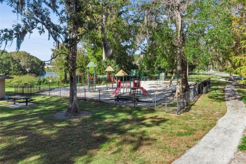 Townhouse in Winter Springs, Florida 3 bedrooms, 135.64 sq.m. № 2197396 - photo 27