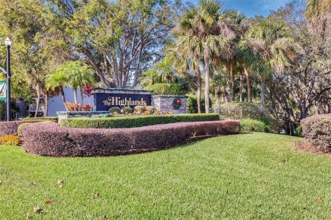 Townhouse in Winter Springs, Florida 3 bedrooms, 135.64 sq.m. № 2197396 - photo 20