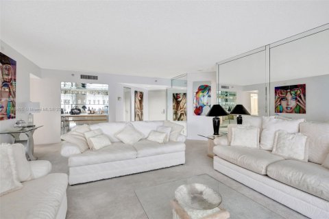 Condominio en venta en Aventura, Florida, 2 dormitorios, 134.43 m2 № 1698032 - foto 9