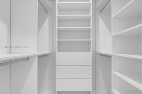 Купить виллу или дом в Майами, Флорида 4 спальни, № 2002653 - фото 22