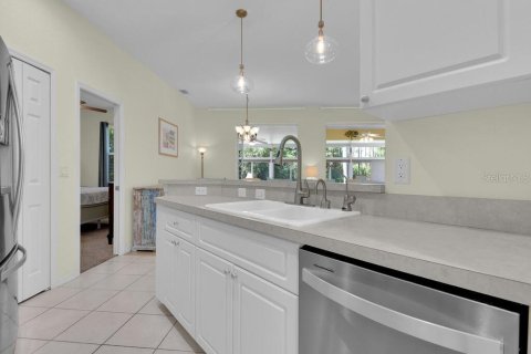 House in North Fort Myers, Florida 3 bedrooms, 121.24 sq.m. № 1821088 - photo 7