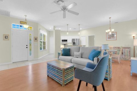 House in North Fort Myers, Florida 3 bedrooms, 121.24 sq.m. № 1821088 - photo 11