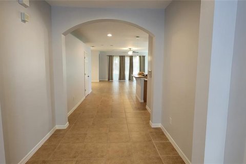 Снять в аренду виллу или дом в Уинтер-Гарден, Флорида 5 комнат, 188.22м2, № 1622906 - фото 18